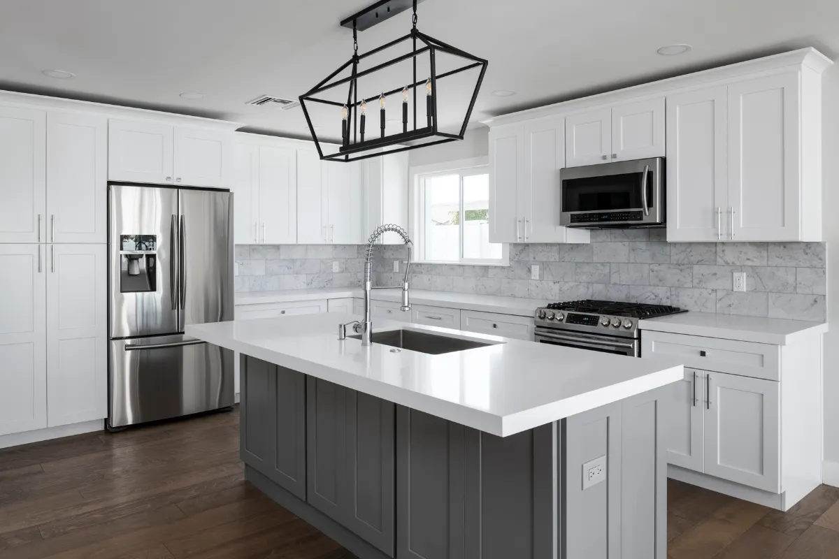 Lowe’s Kitchen Cabinets – A Convenient and Affordable Option